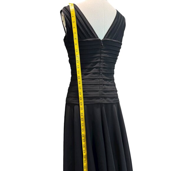 White House Black Market Black Sleeveless Dress Size 8 – Fully Lined Classic LBD - Picture 7 of 10